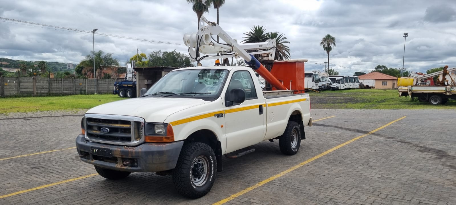 2007 FORD F250XL 12M REACH LIVELINE CHERRY PICKER - Image 8