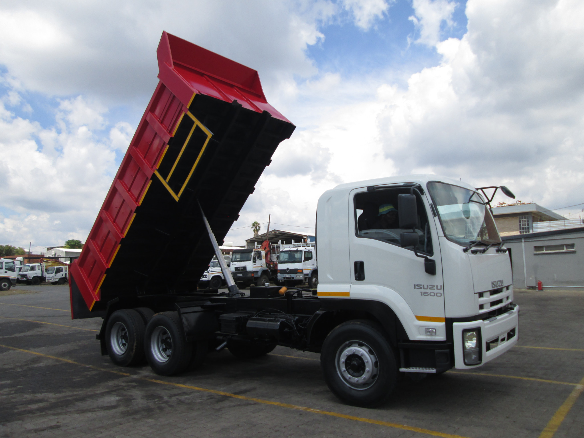 2013 ISUZU FVZ1400 10CUBE TIPPER 344649KM - Image 15