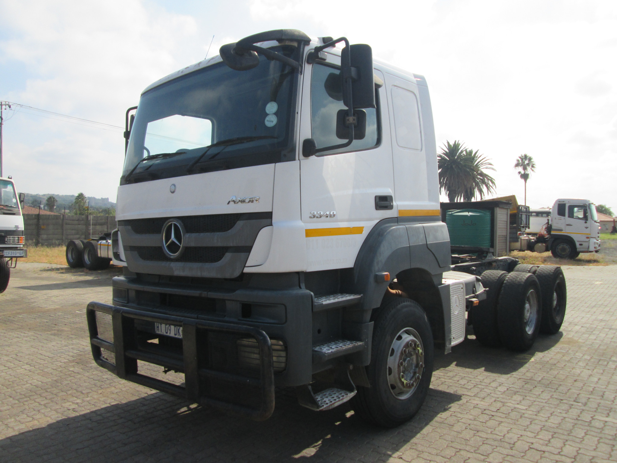 2018 MERCEDES BENZ 3340 AXOR TRUCK TRACTOR 262859KM - Image 3