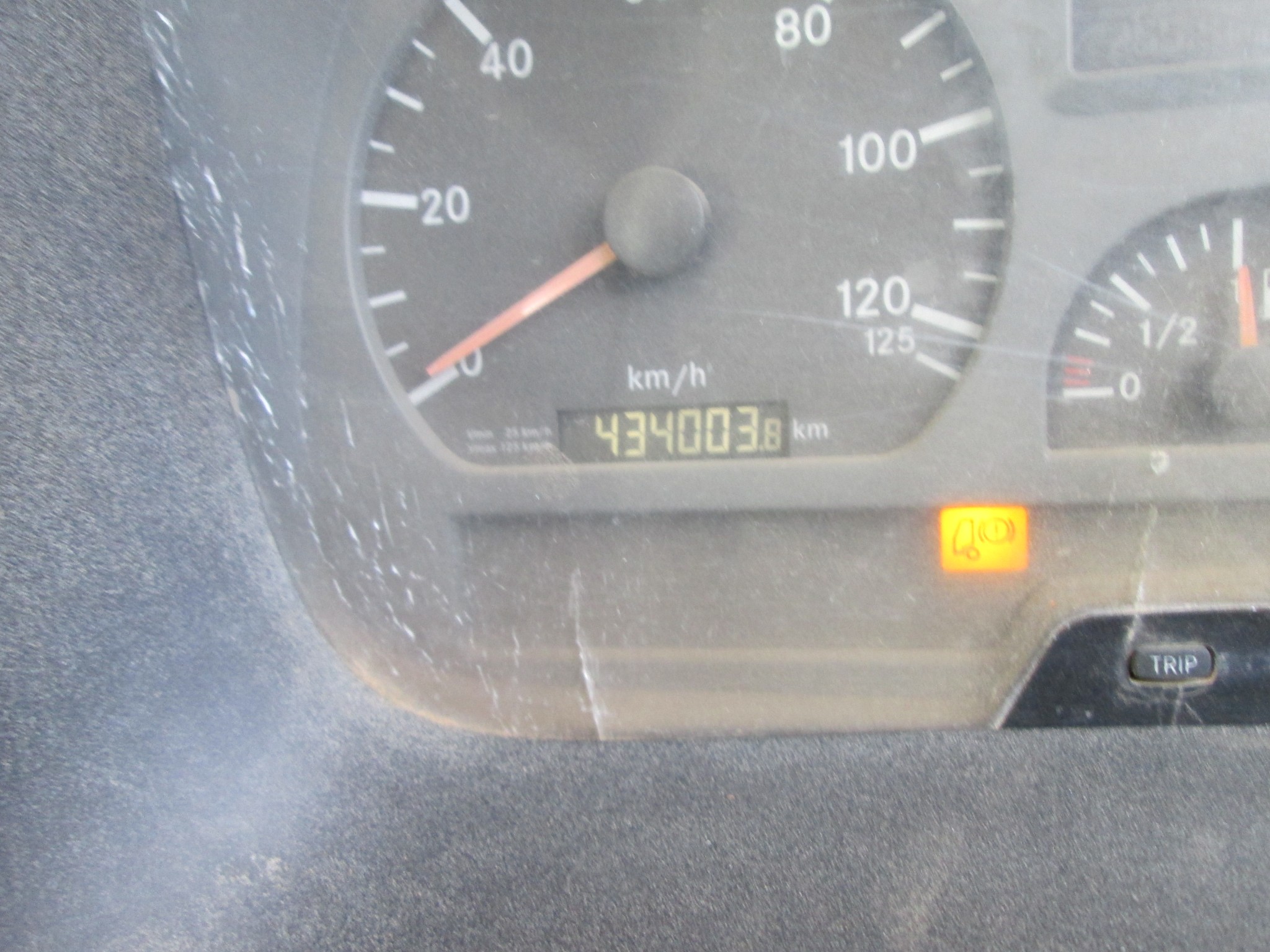 2011 MERCEDES BENZ 2628 AXOR 12TON DROPSIDE WITH PK32080 - Image 9