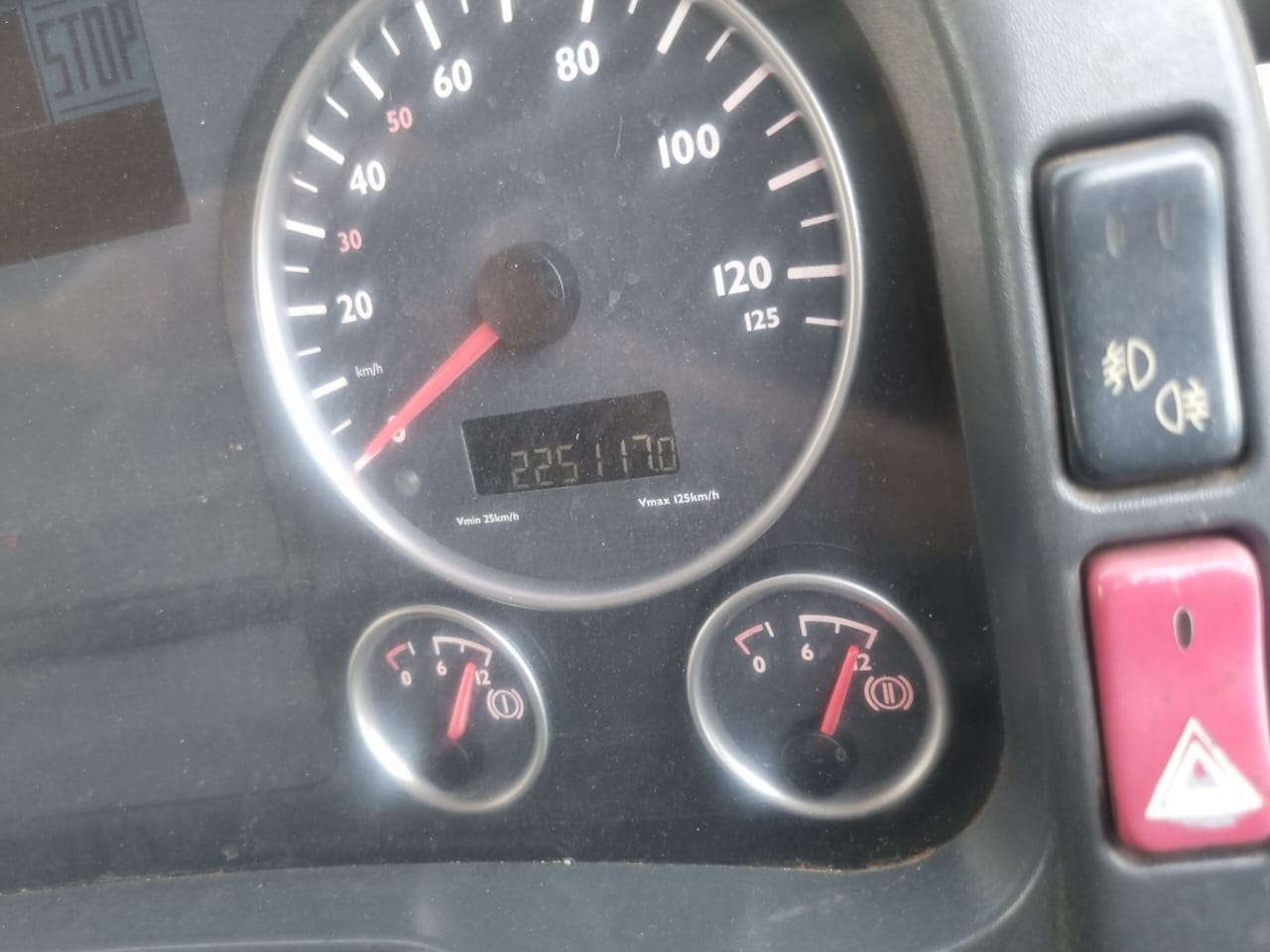 2010 MAN TGA 26.480 TRUCK TRACTOR - Image 2