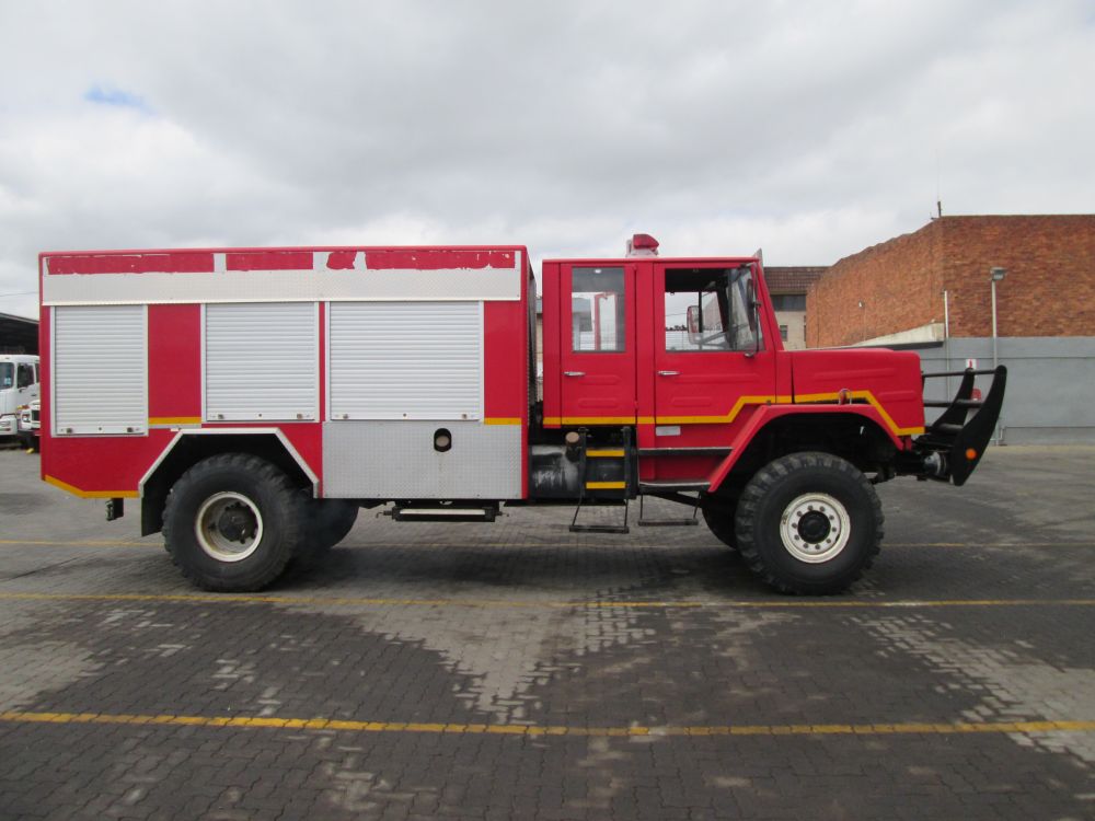 2000 SAMAG 50 FIRETRUCK 027991KM - Image 9