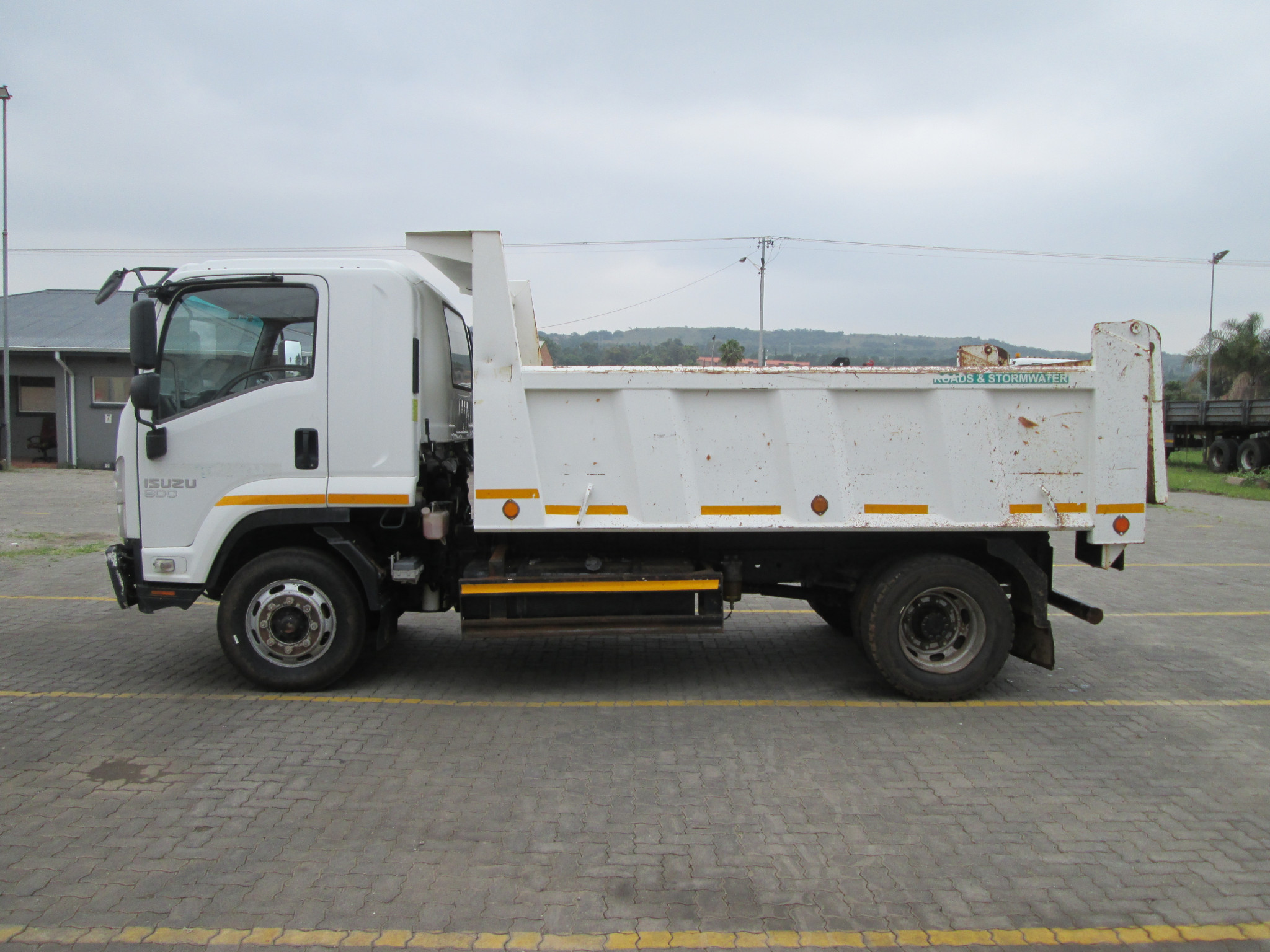 2018 ISUZU FSR800 6CUBE TIPPER - Image 4