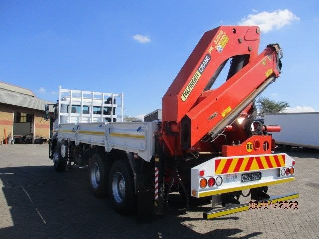2011 MERCEDES BENZ 2628 AXOR 12TON DROPSIDE WITH PK32080 - Image 4