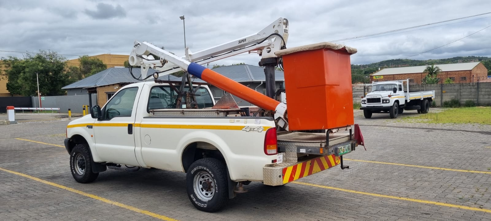 2007 FORD F250XL 12M REACH LIVELINE CHERRY PICKER - Image 6