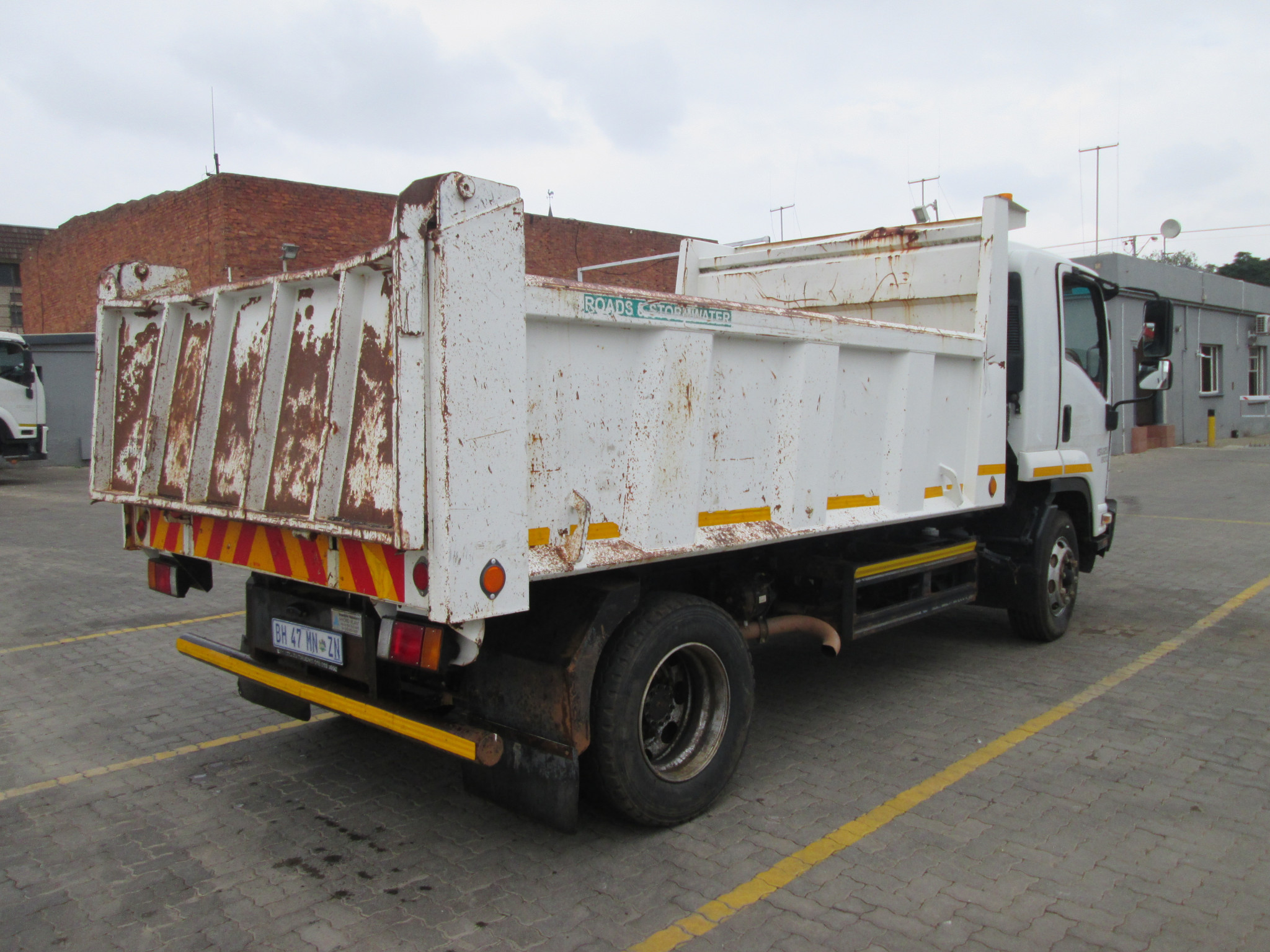 2018 ISUZU FSR800 6CUBE TIPPER - Image 7