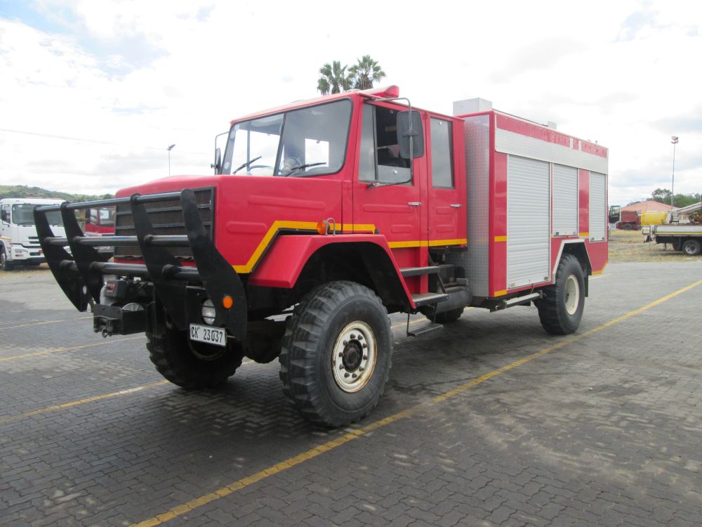 2000 SAMAG 50 FIRETRUCK 027991KM - Image 3