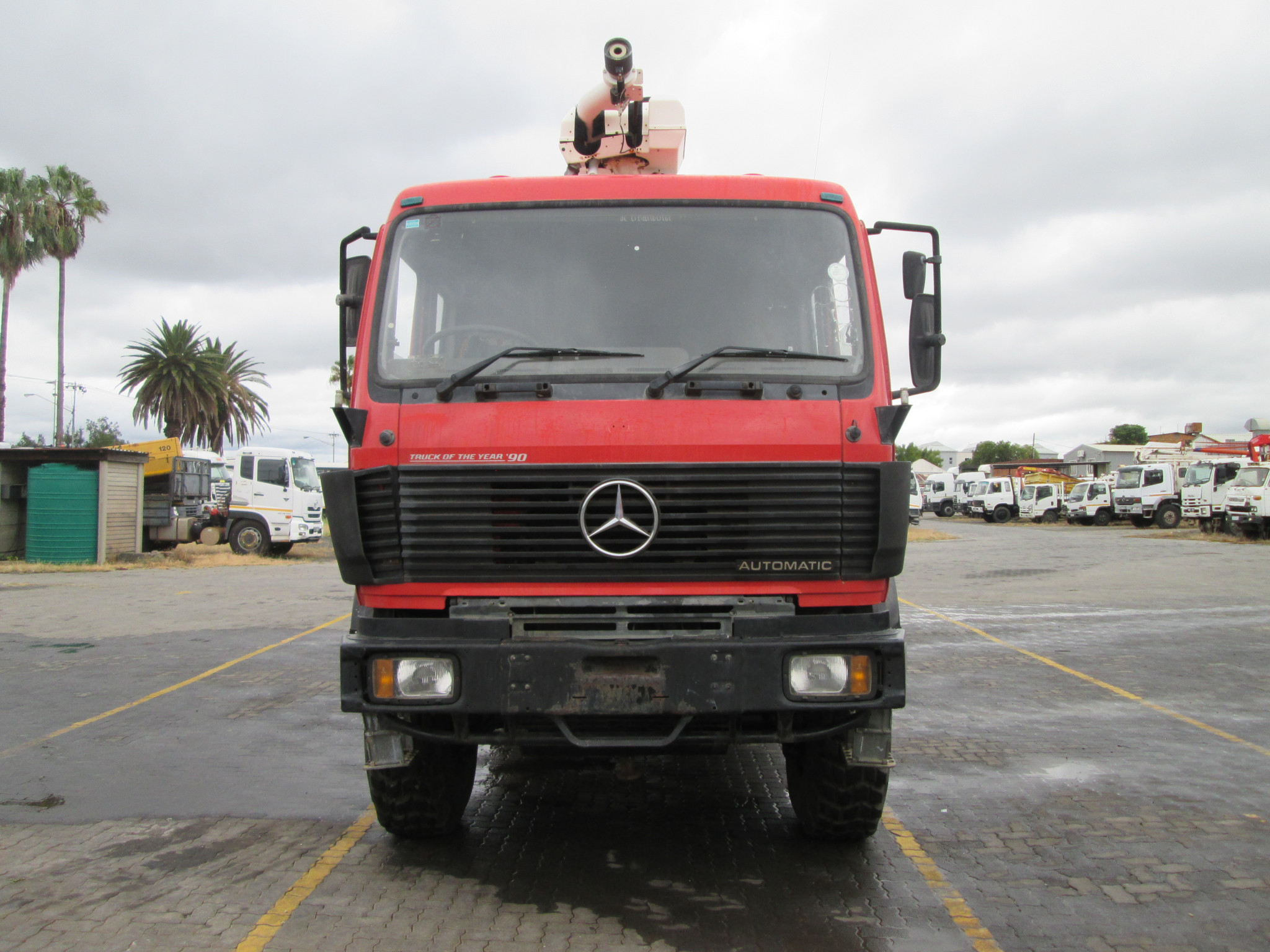 2014 MERCEDES BENZ 2635 ACTROS FIRETRUCK 045317KM - Image 2