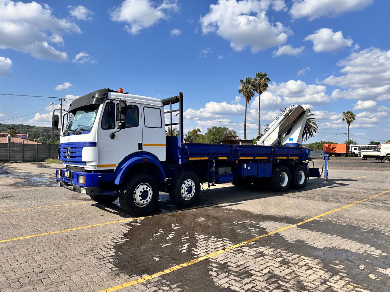 2001 MERCEDES BENZ 3235 ACTROS MP1 TWINSTEER 12TON DROPSIDE  WITH PESCI SPE560 CRANE - Image 19