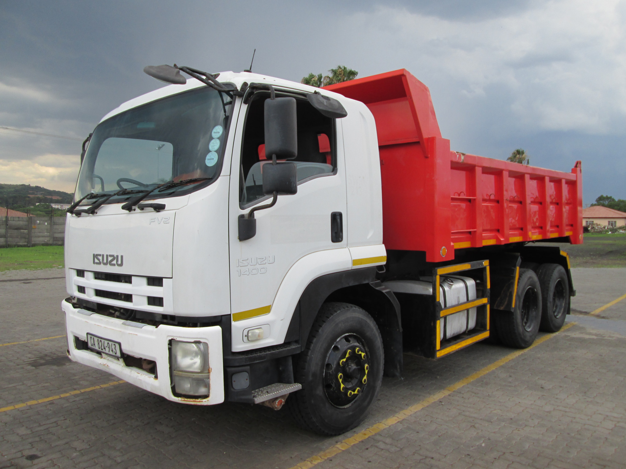 2013 ISUZU FVZ1400 10CUBE TIPPER - Image 3