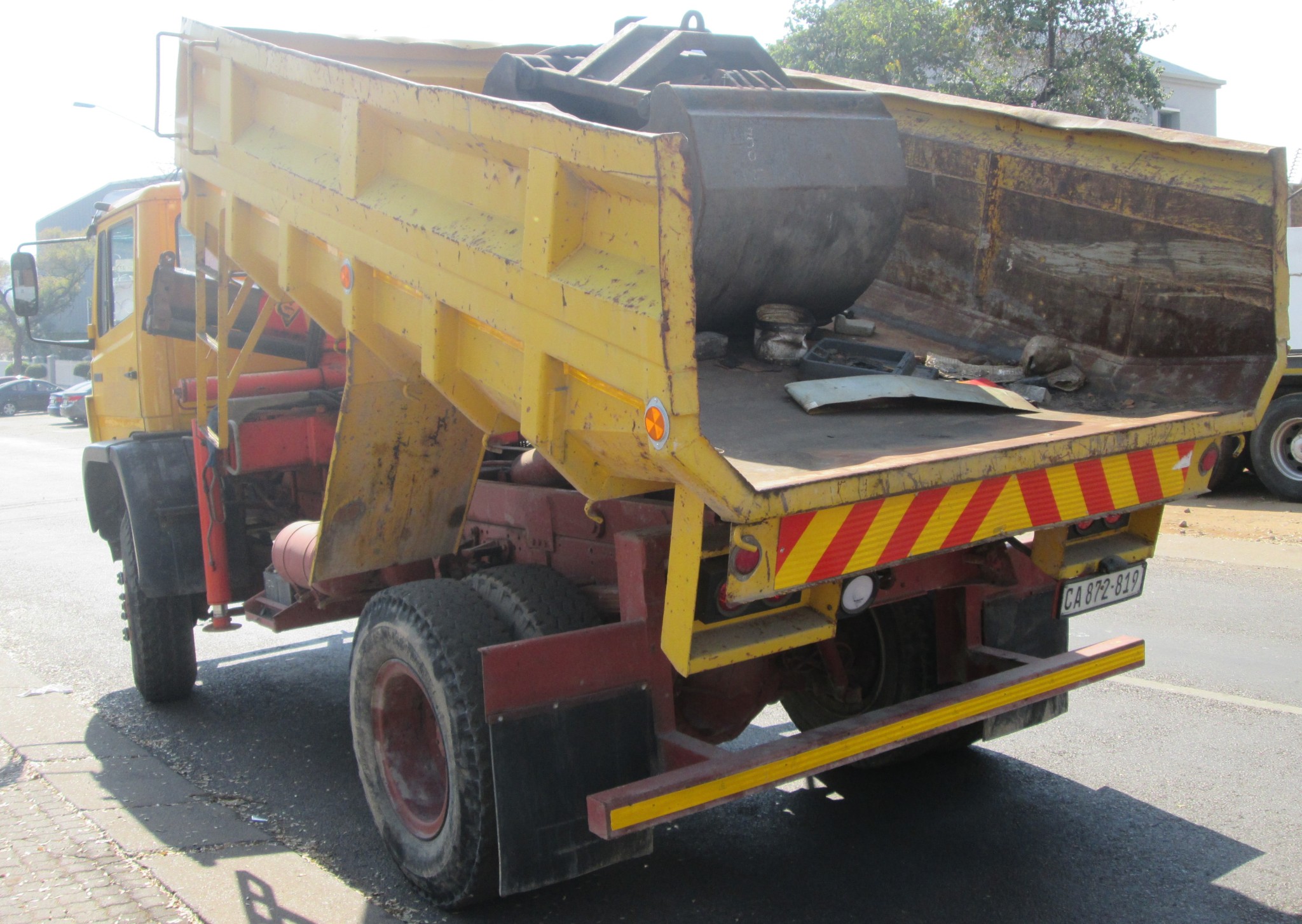 1996 MERCEDES BENZ 1617 8TON WITH PALFINGER PE8000 CRANE AND GRAB 4X4 TIPPER - Image 6