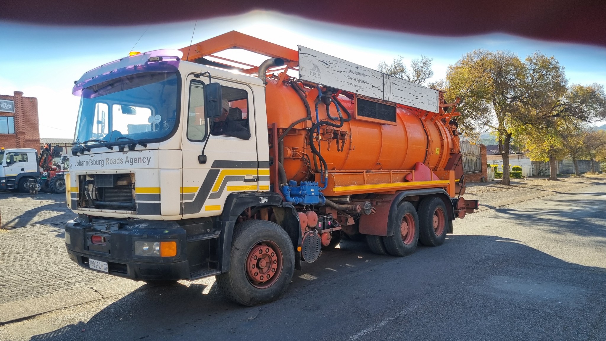 1990 MAN 26.292 HIGH PRESSURE VACUUM CLEANER TRUCK  - Image 3