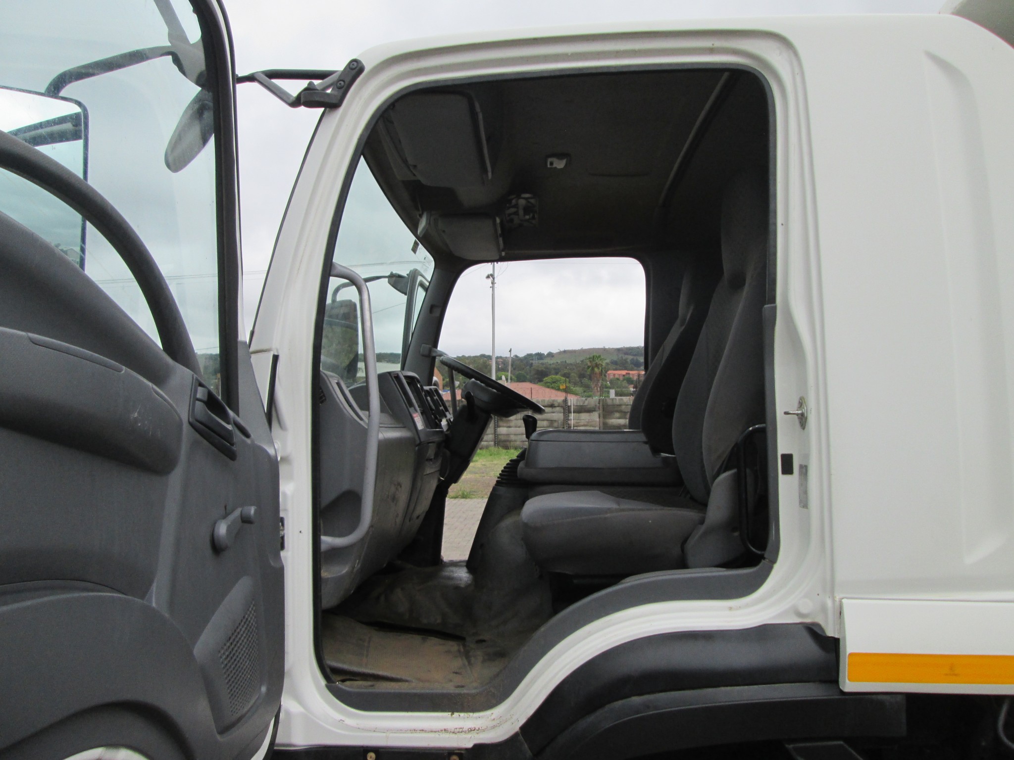 2018 ISUZU FSR800 6CUBE TIPPER - Image 12