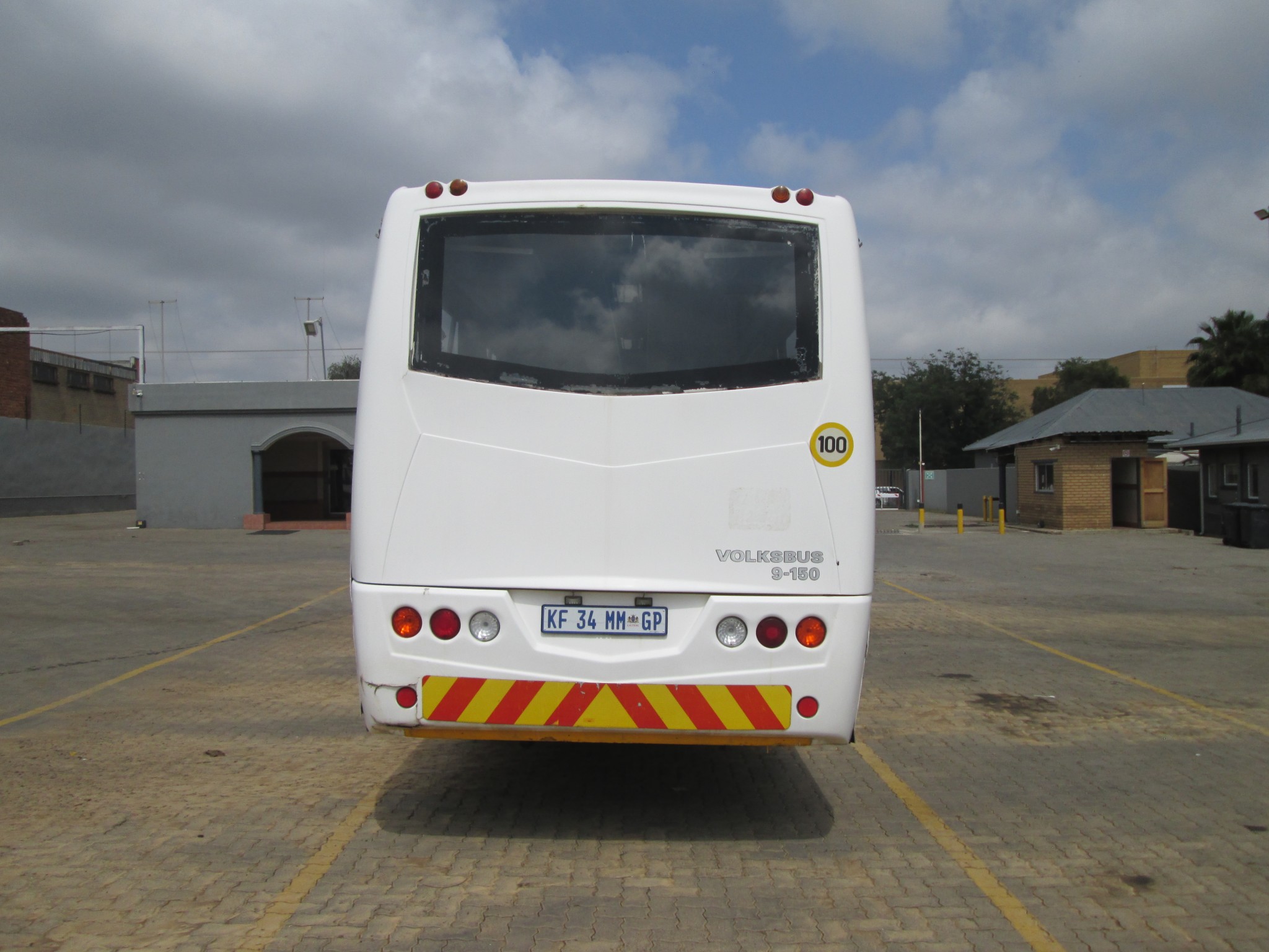 2010 VOLKSBUS 9-150 32 SEATER BUS - Image 6