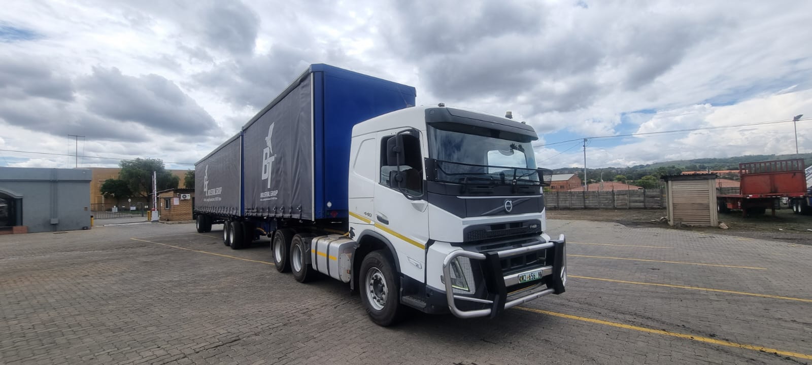 2024 PARAMOUNT TRAILERS TAUTLINER TRAILER - Image 2