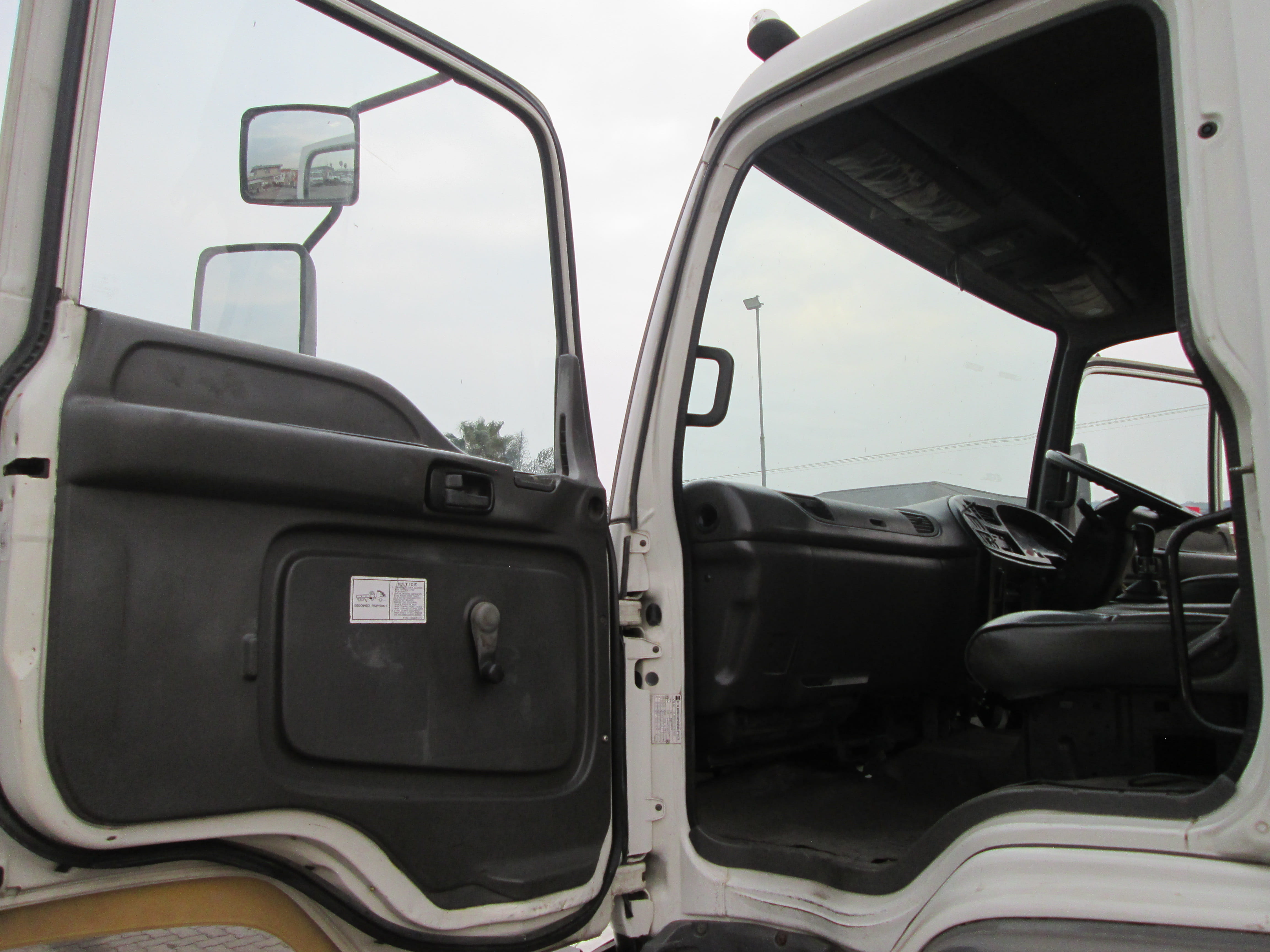2003 ISUZU FVZ1400 14TON DROPSIDE WITH PALFINGER PK 18080 CRANE  - Image 17
