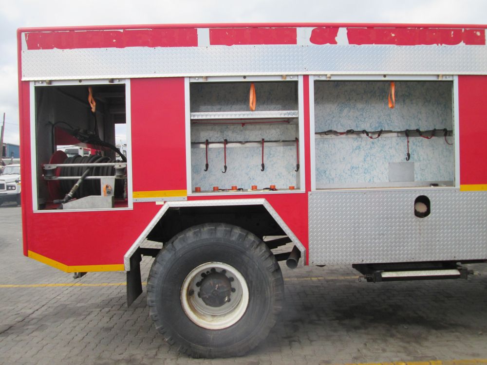 2000 SAMAG 50 FIRETRUCK 027991KM - Image 16