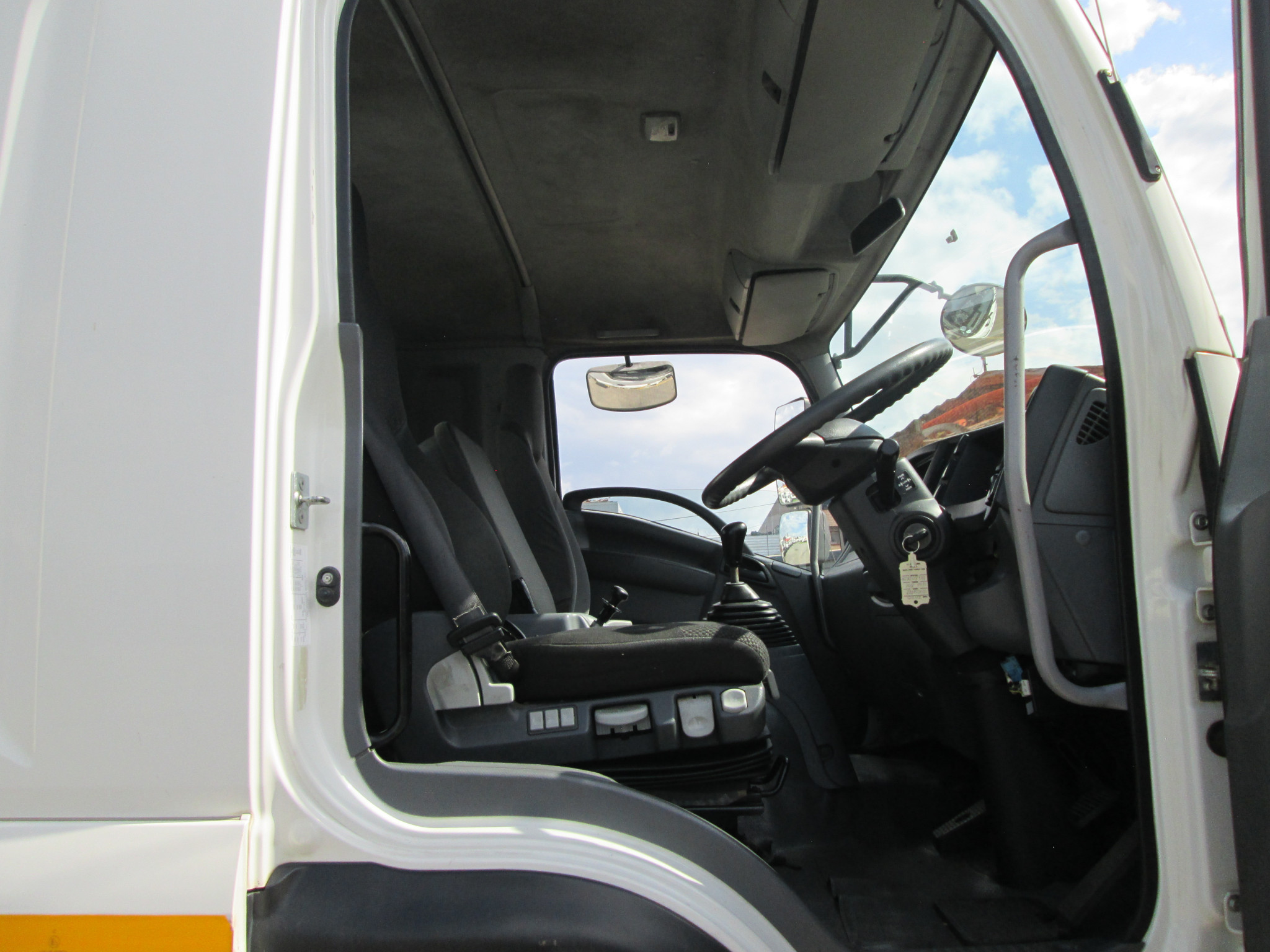 2020 ISUZU FVZ1400 14TON CLOSED BODY - Image 9