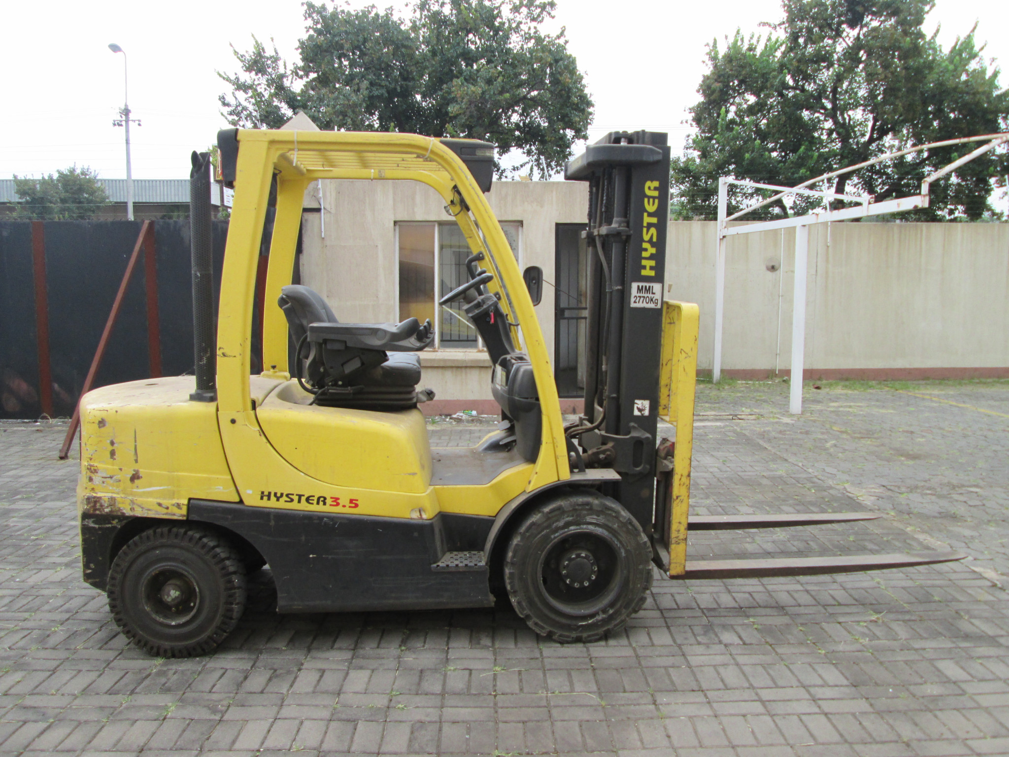 2011 HYSTER 3.5TON FORKLIFT - Image 8