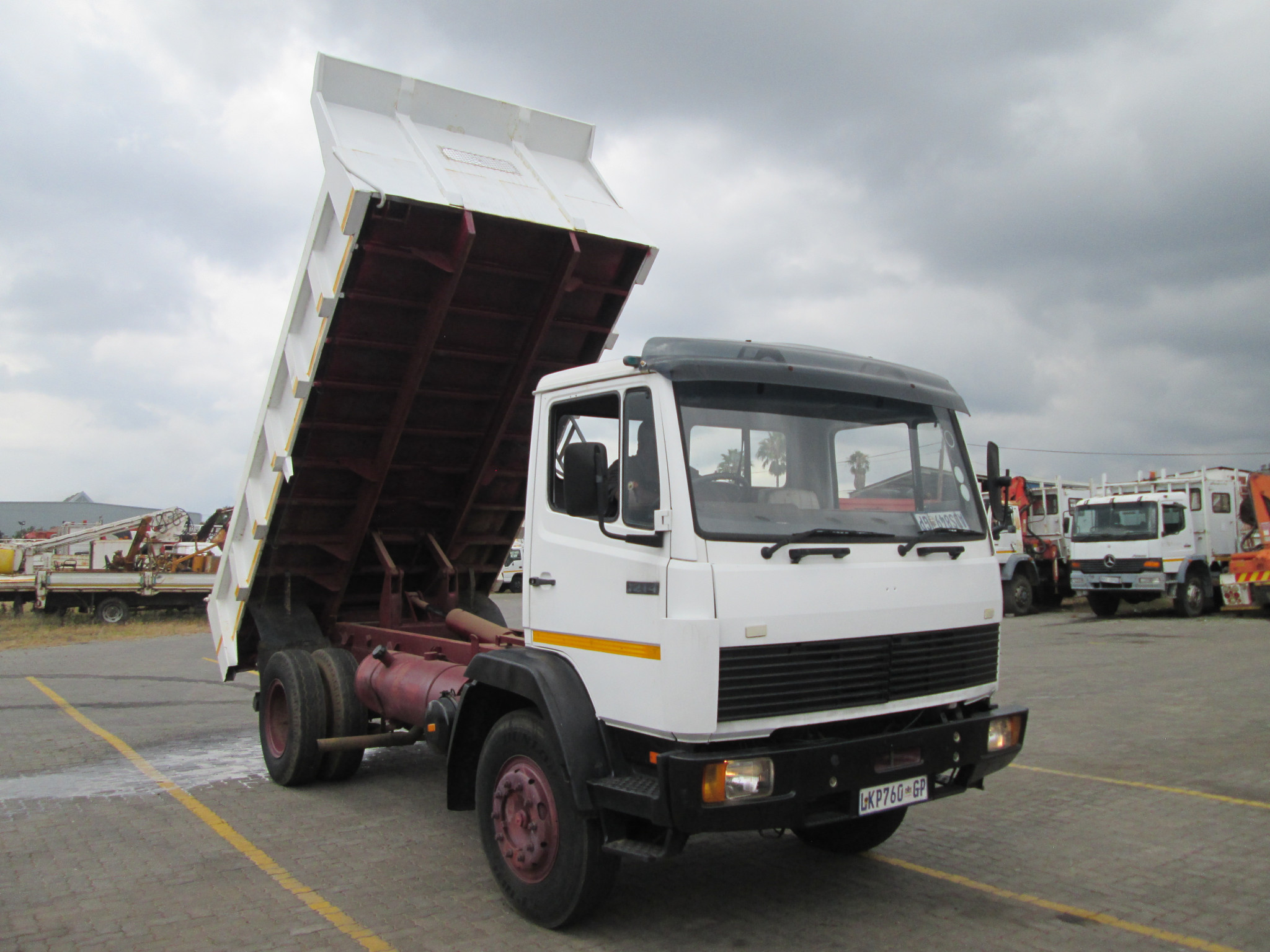 1993 MERCEDES BENZ 1214 6CUBE TIPPER - Image 15