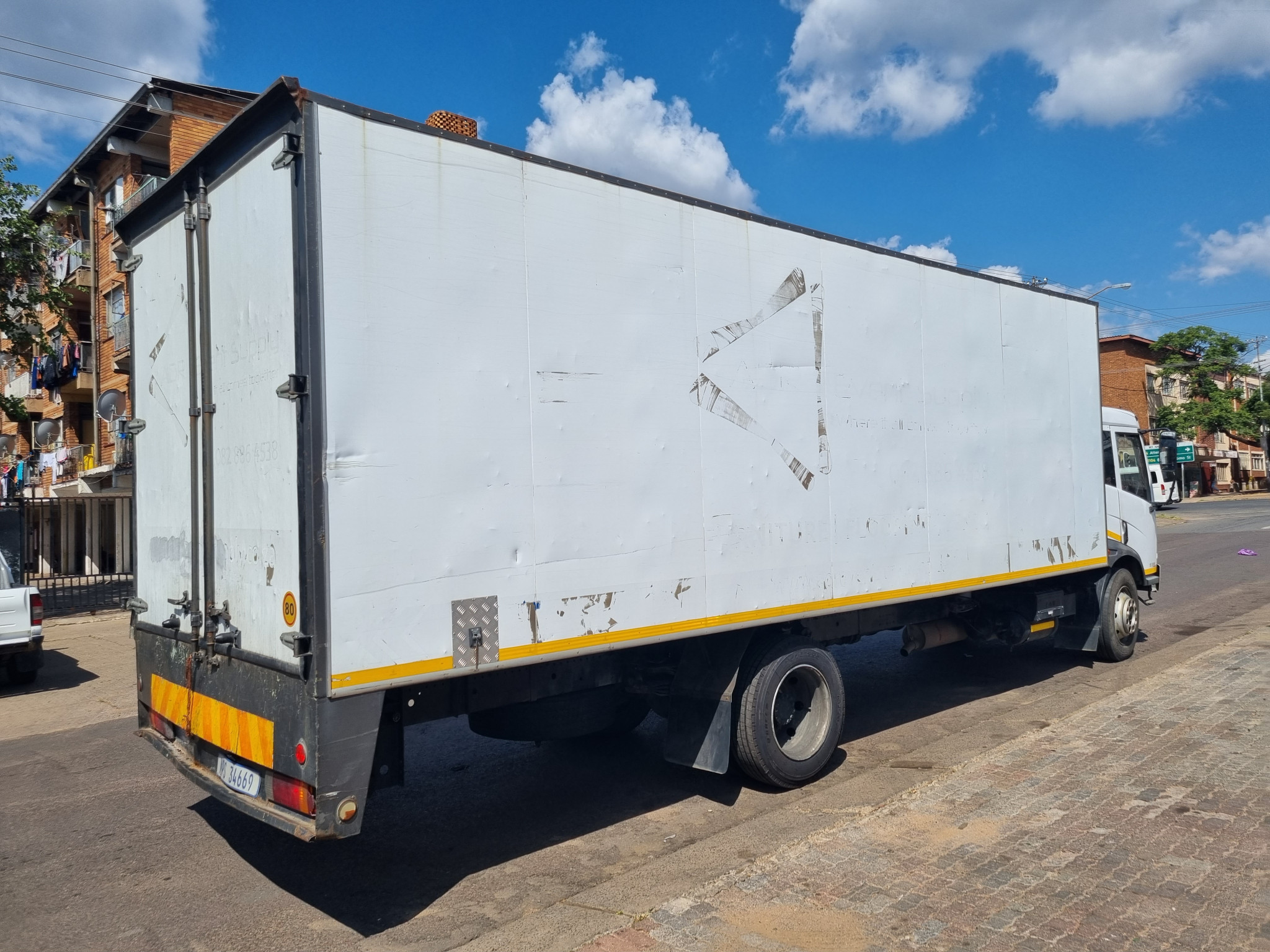 2018 FAW 15.180 8TON CLOSED BODY - Image 7