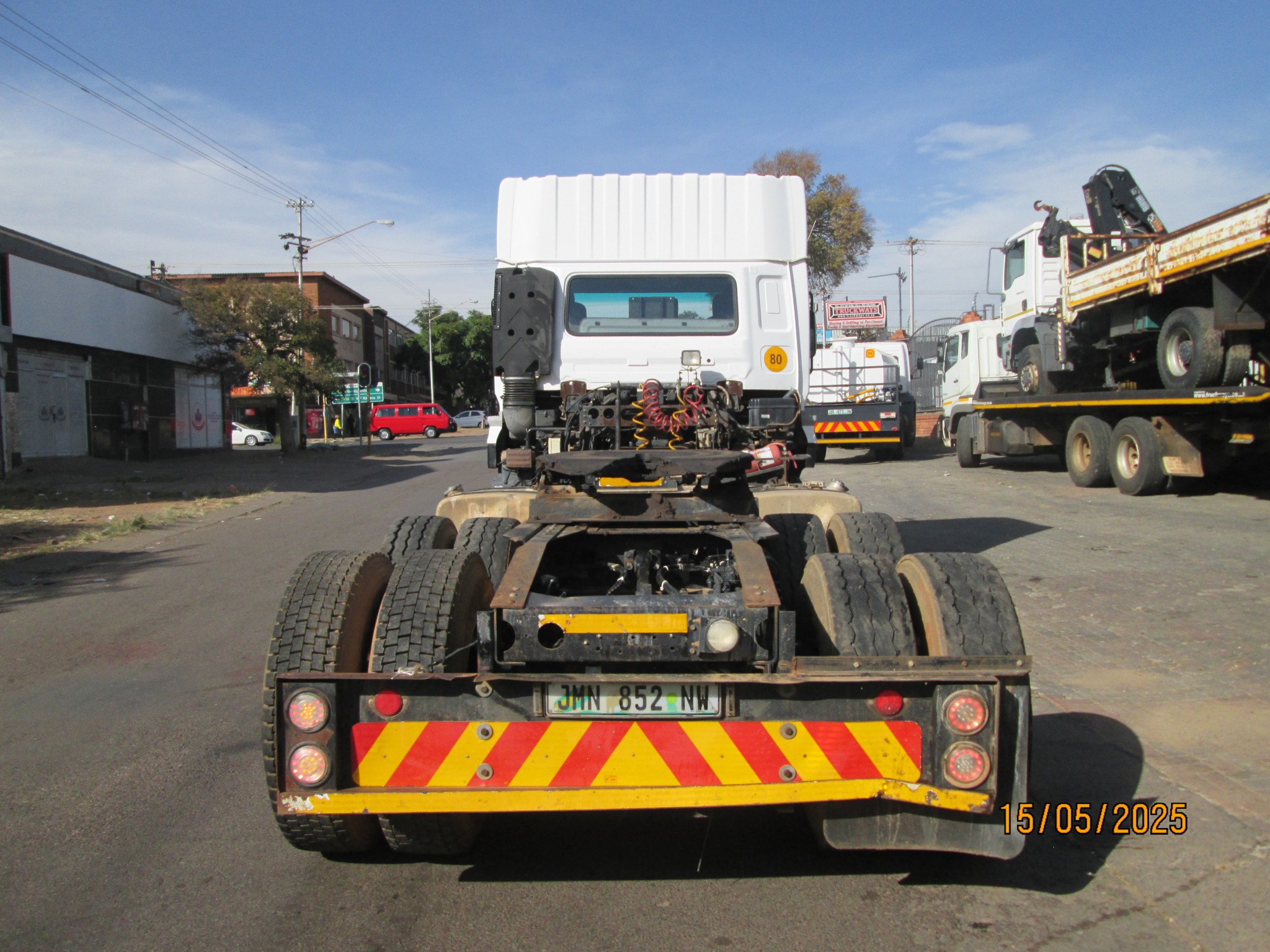 2015 UD QUON GW26-450 TRUCK TRACTOR - Image 6