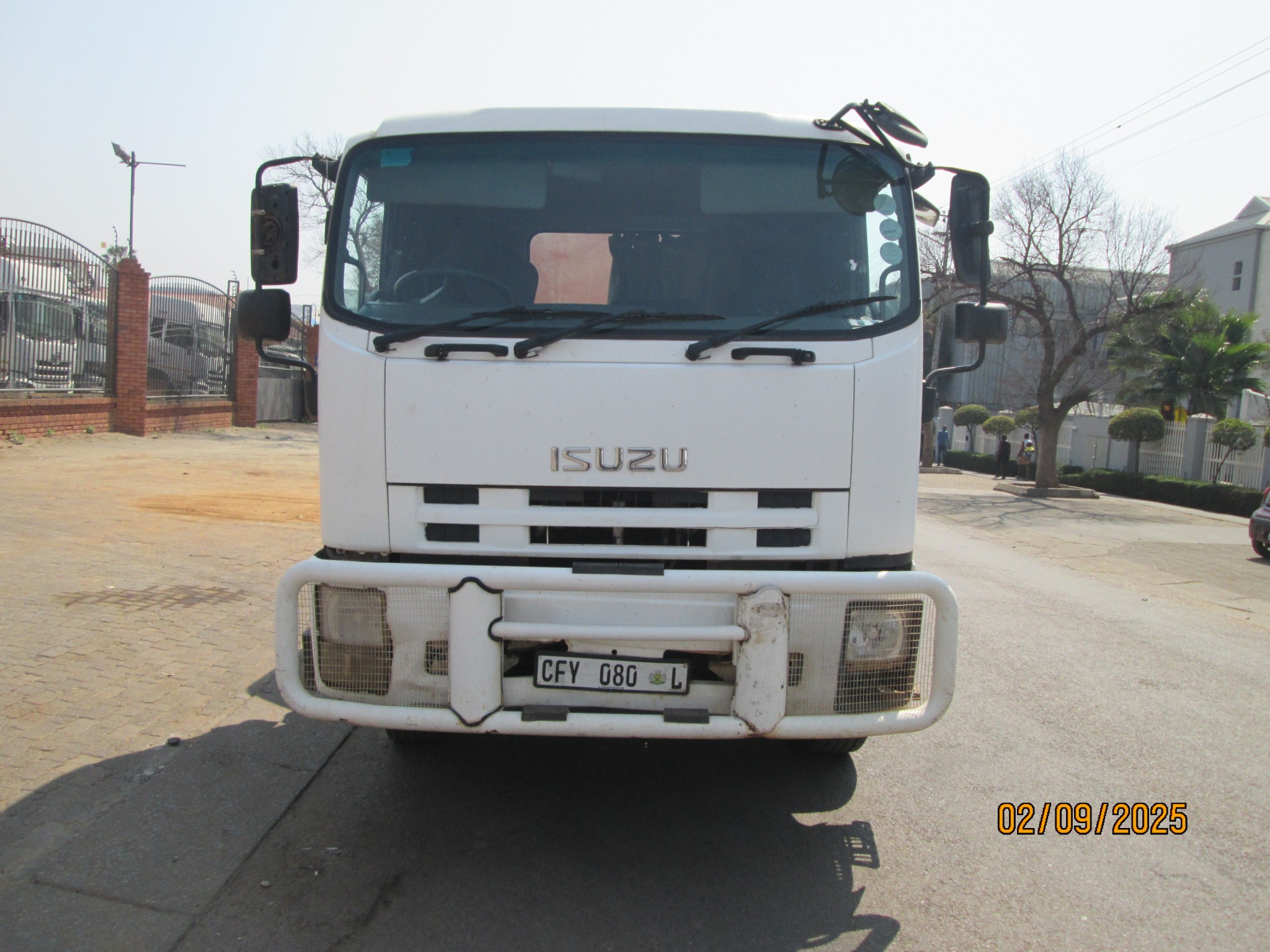 2011 ISUZU FVZ1400 16000L WATER TANKER - Image 2