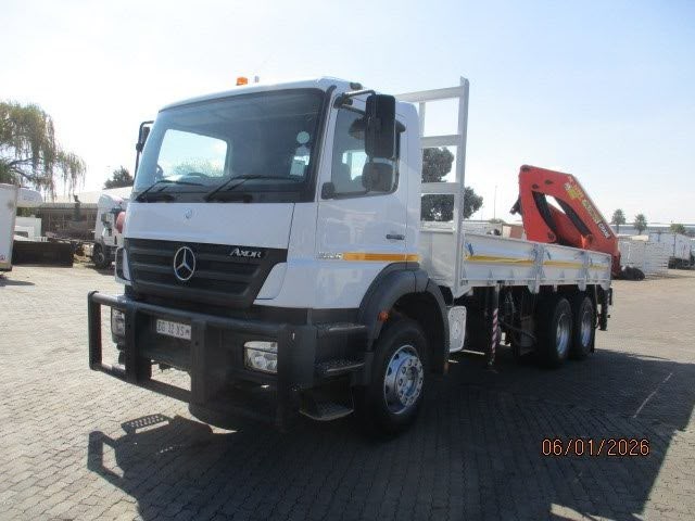 2011 MERCEDES BENZ 2628 AXOR 12TON DROPSIDE WITH PK32080 - Image 3