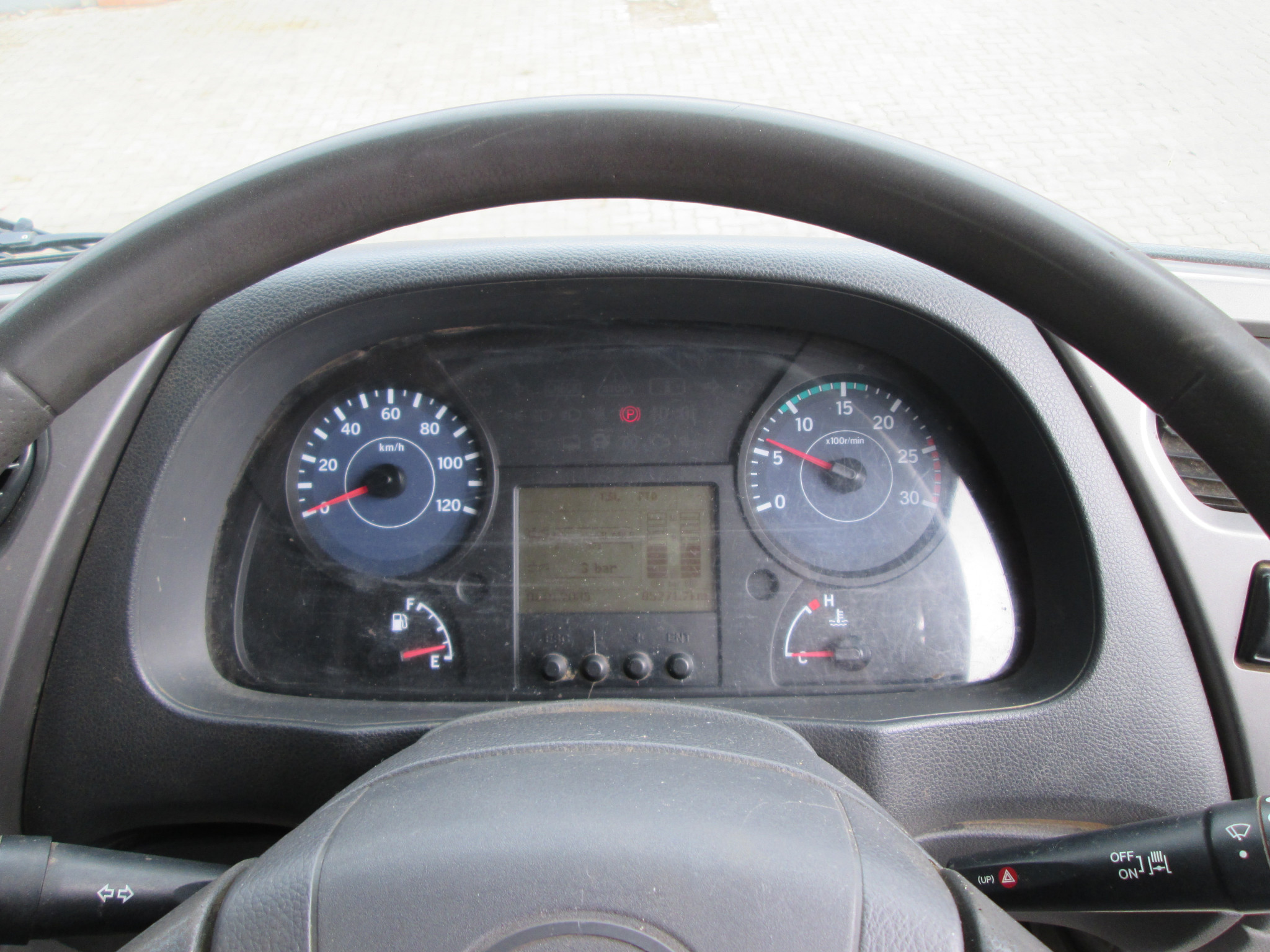 2012 UD PKE250 CRONER 8TON DROPSIDE WITH HIAB X CL 8-1 - Image 11