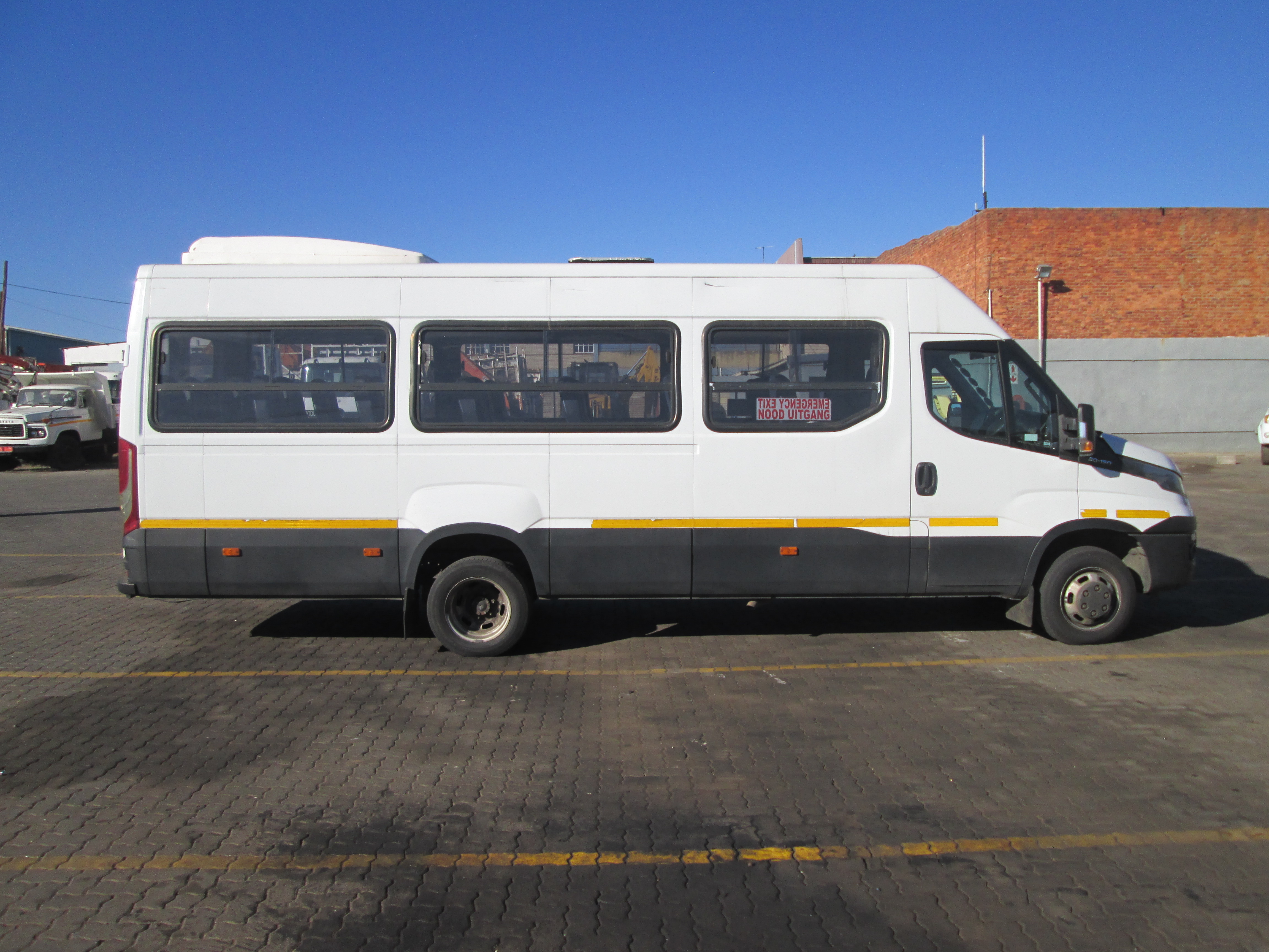 2016 IVECO DAILY 510-150 25 SEATER BUS 190453KM - Image 8