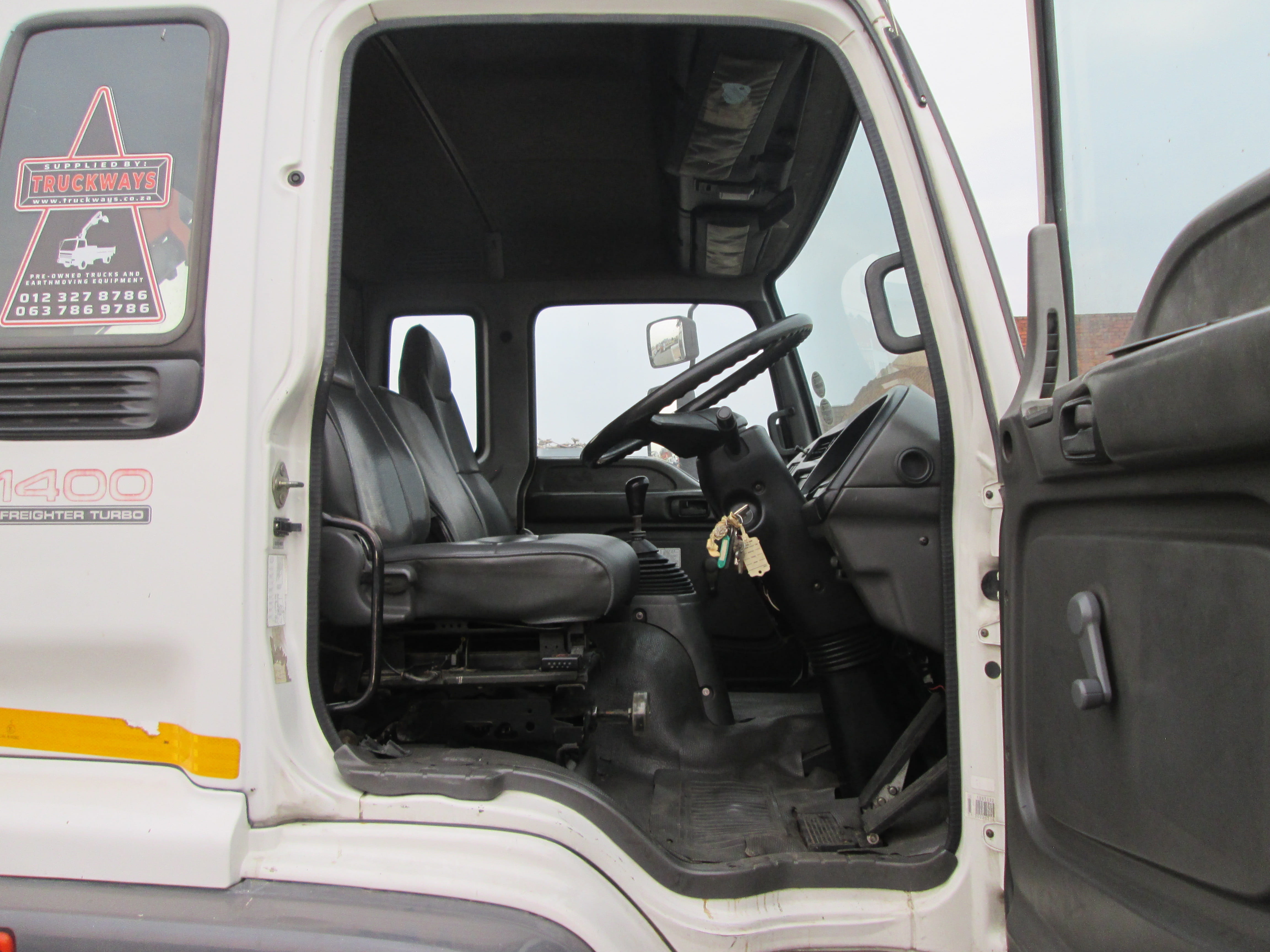 2003 ISUZU FVZ1400 14TON DROPSIDE WITH PALFINGER PK 18080 CRANE  - Image 10