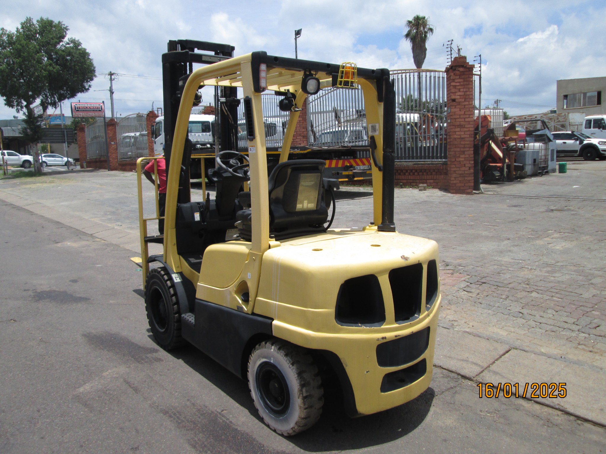 2012 HYSTER H3 OFT 2.4TON FORKLIFT - Image 4