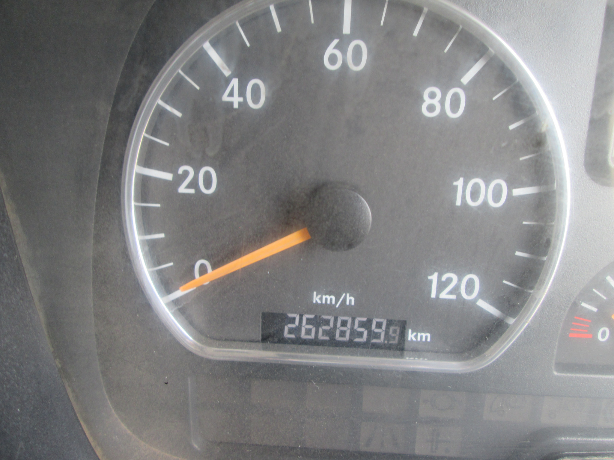 2018 MERCEDES BENZ 3340 AXOR TRUCK TRACTOR 262859KM - Image 15