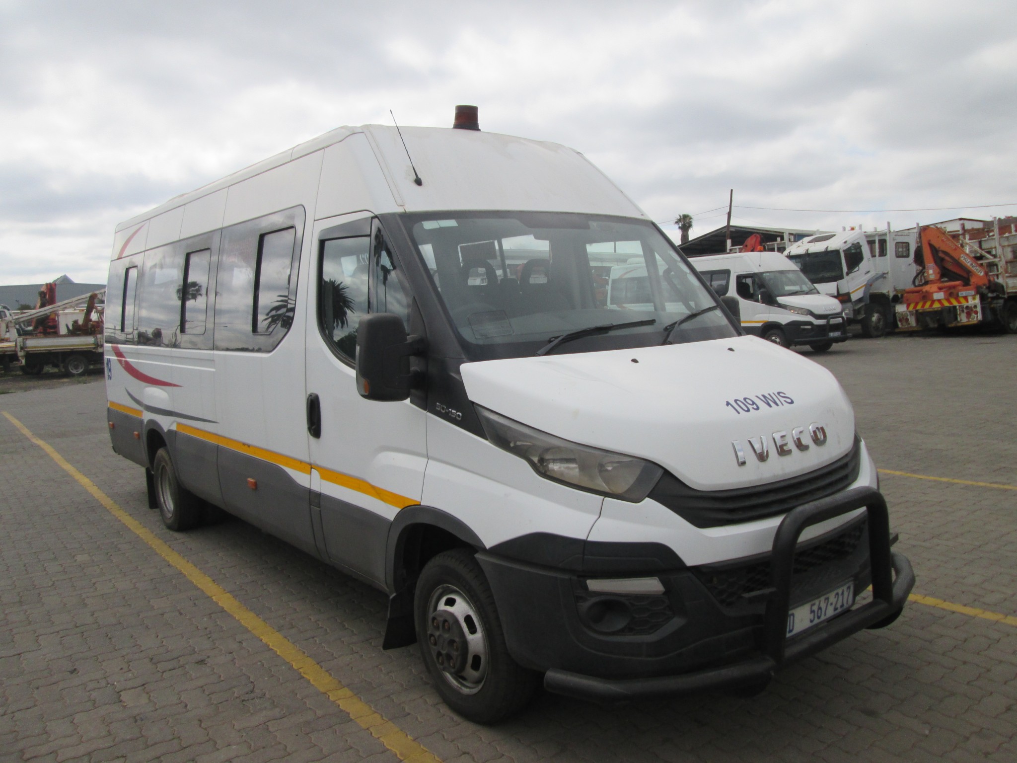 2019 IVECO DAILY 50-150 22 SEATER