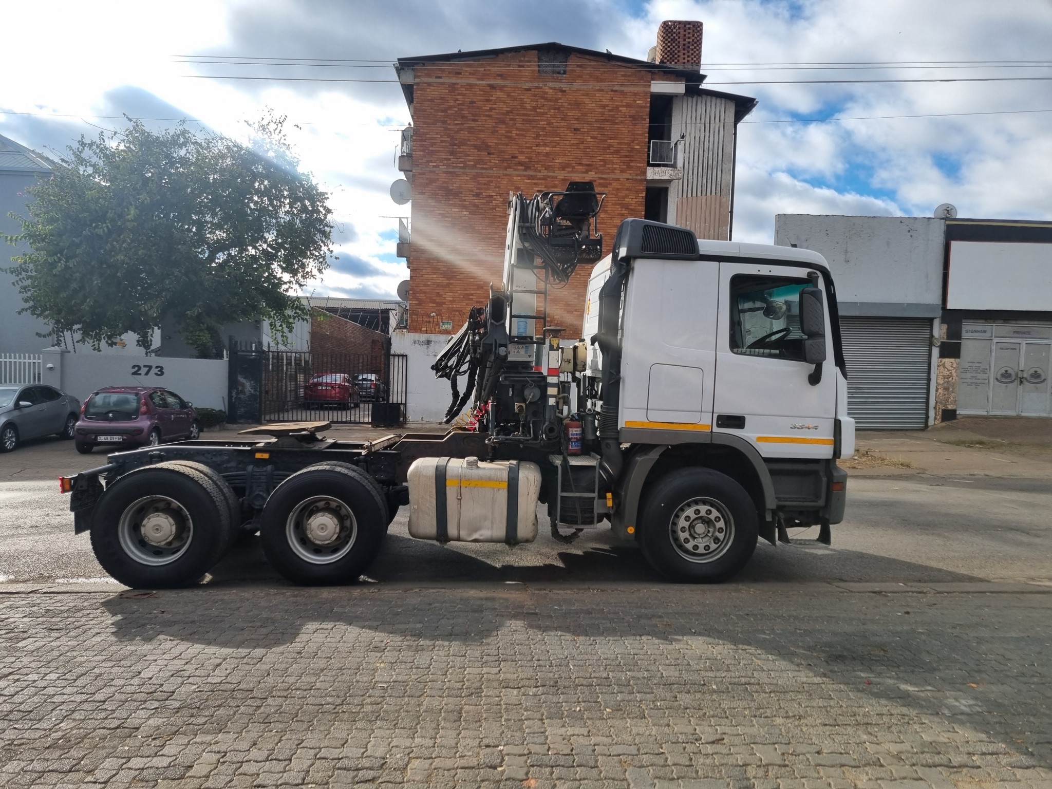 2012 MERCEDES BENZ 3344 HORSE WITH COPMA 170.3 CRANE - Image 9