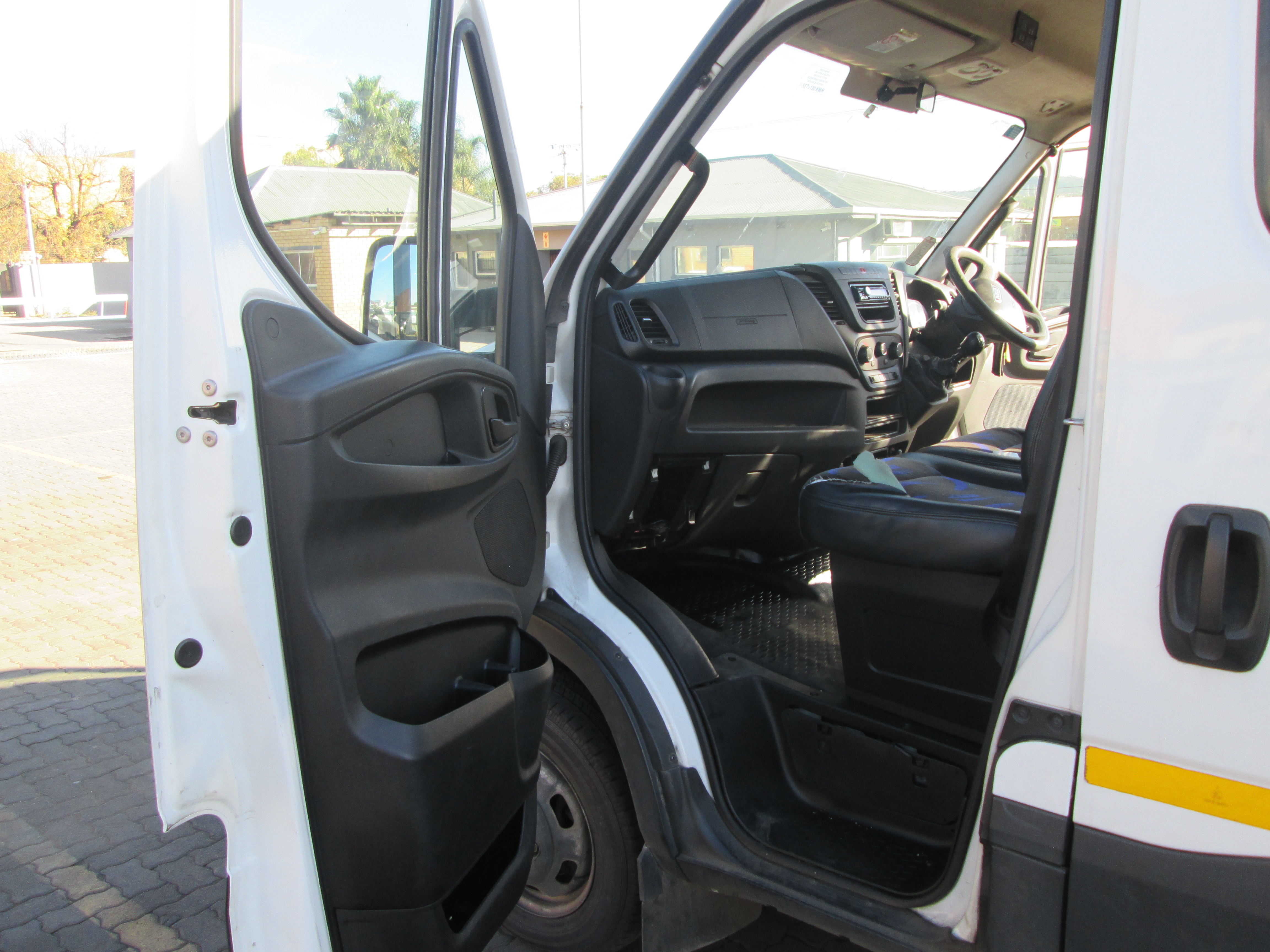 2016 IVECO DAILY 510-150 25 SEATER BUS 190453KM - Image 10