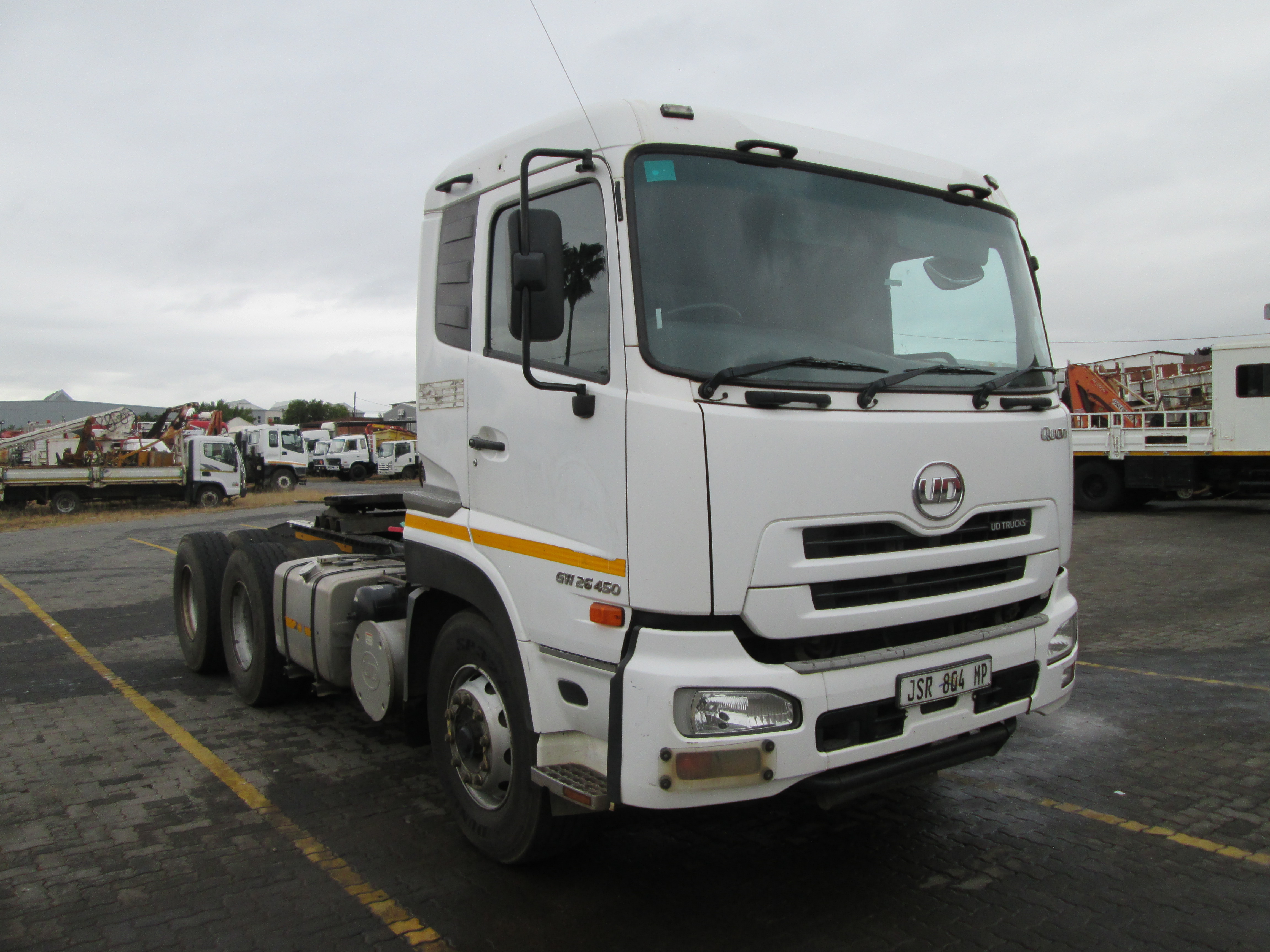 2019 UD QUON GW26-450 TRUCK TRACTOR 279924KM