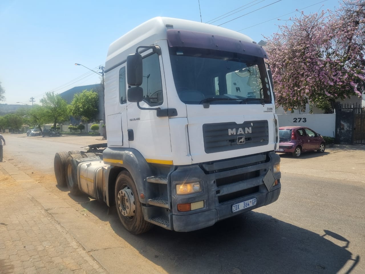 2010 MAN TGA 26.480 TRUCK TRACTOR - Image 1
