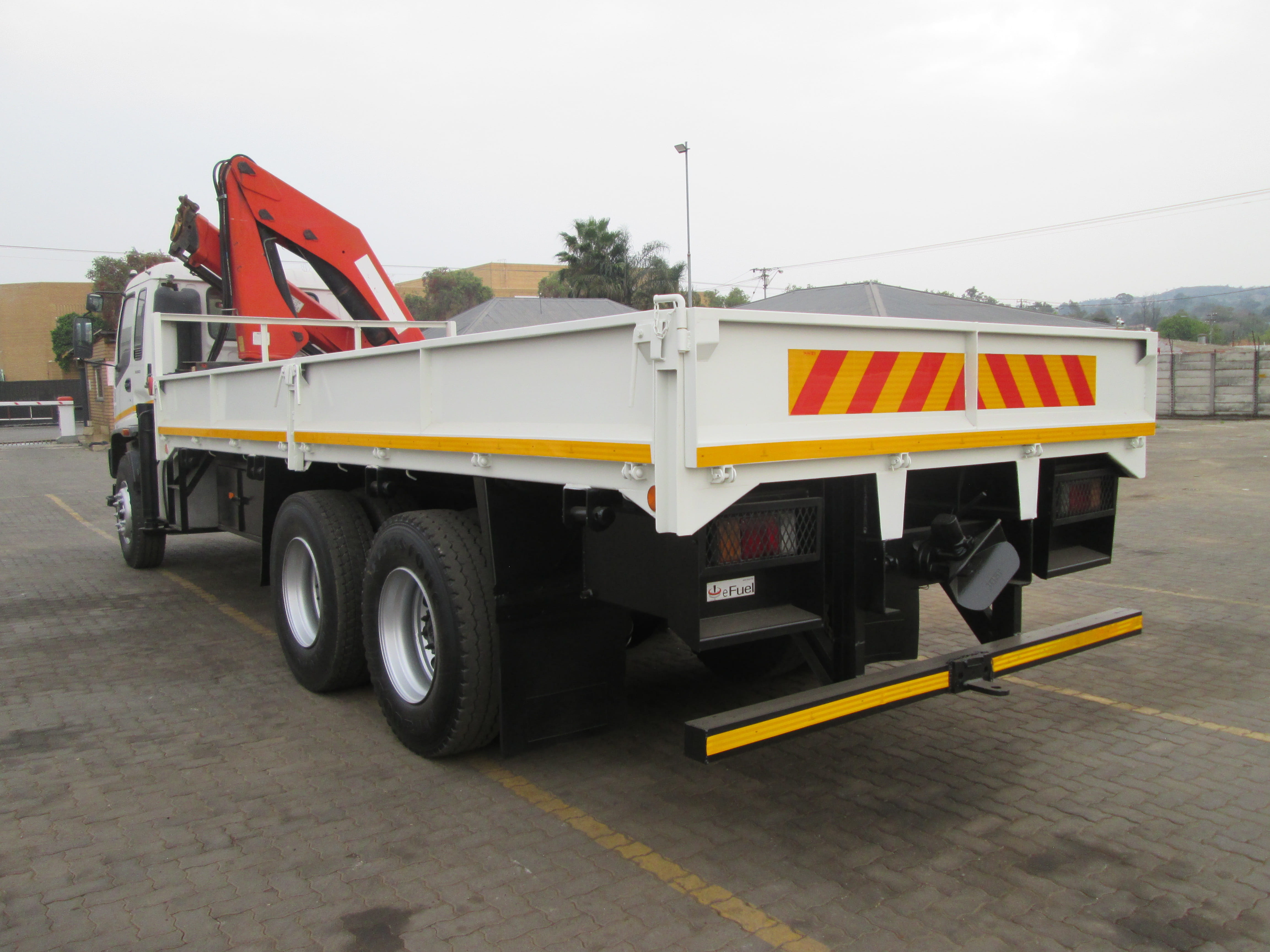 2003 ISUZU FVZ1400 14TON DROPSIDE WITH PALFINGER PK 18080 CRANE  - Image 5