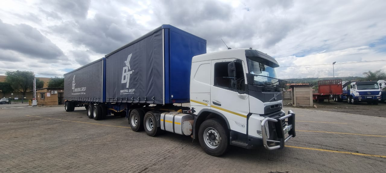 2024 PARAMOUNT TRAILERS TAUTLINER TRAILER