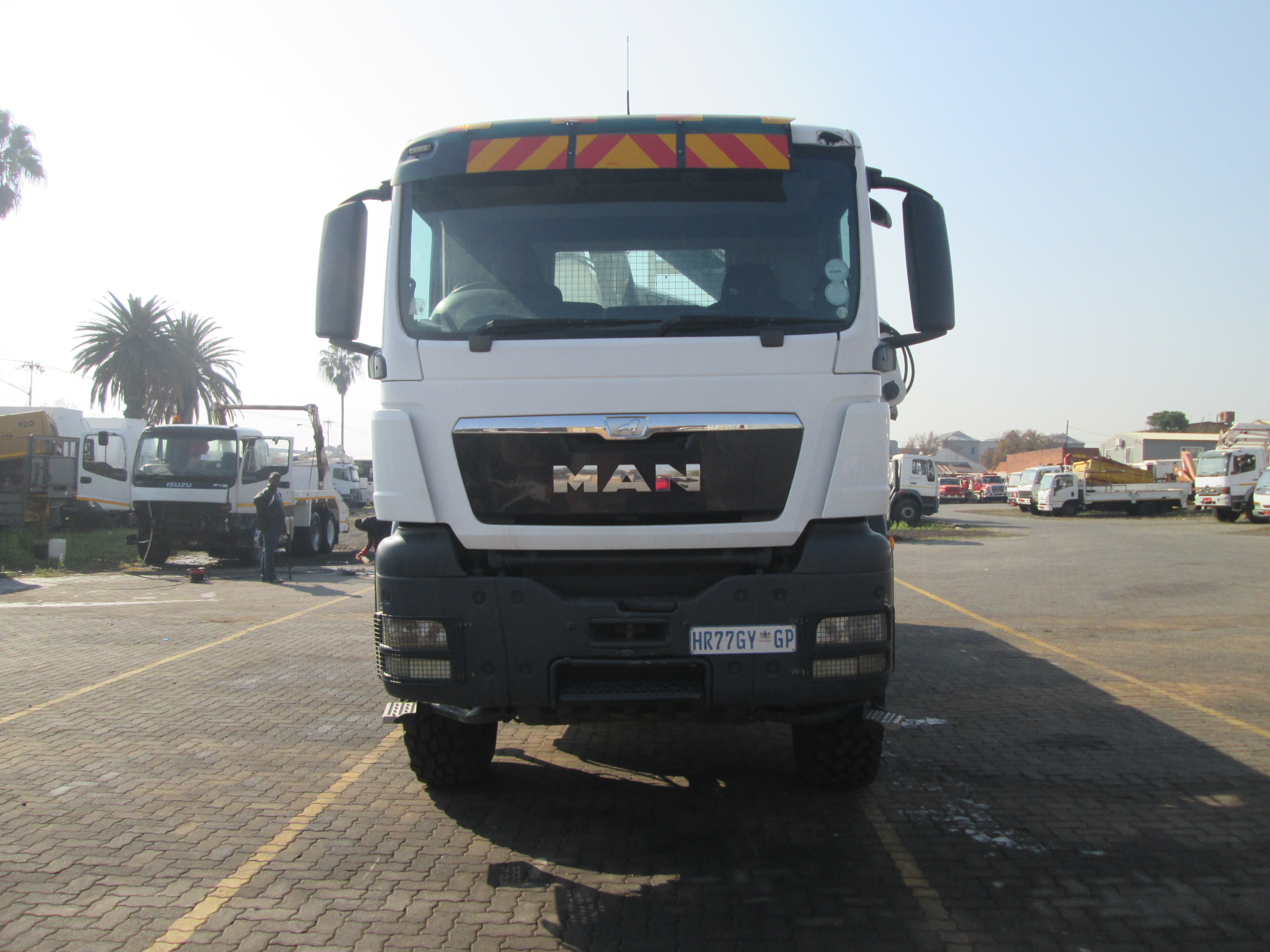 2018 MAN TGS33.360 6X6 12 TON DROPSIDE BODY WITH  BONFIGLIOLI P30500XL 163909KM - Image 2